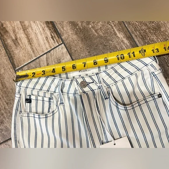Kancan striped bell High Rise Super Striped Stretch jeans Women’s Size 5/26 NWT - Picture 7 of 11